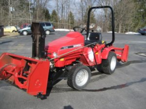 SLIGHTLY USED Honda H5518A4 Tractor 26 Package